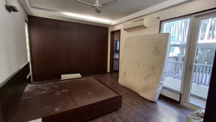 Bedroom, geetanjali enclave 4 Bedroom 350 Sq.Yd. Builder Floor In Geetanjali Enclave Delhi 10302885