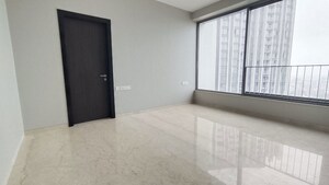 Room in 3 BHK Apartment at Oberoi Sky City, Borivali East – for Rent