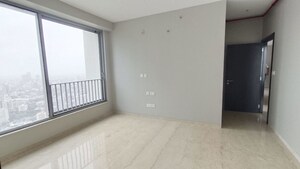 Room in 3 BHK Apartment at Oberoi Sky City, Borivali East – for Rent