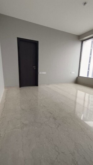 3 BHK Apartment For Rent in Oberoi Sky City, Borivali East