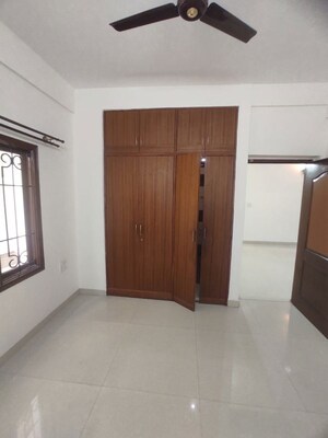 Room in 3 BHK Builder Floor at Rt Nagar – for Rent