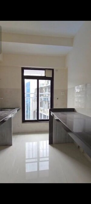 Room in 2 BHK Apartment at Tilak Nagar Building, Tilak Nagar – for Sale