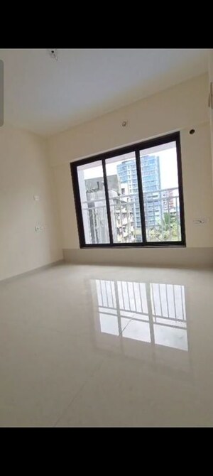 Room in 2 BHK Apartment at Tilak Nagar Building, Tilak Nagar – for Sale