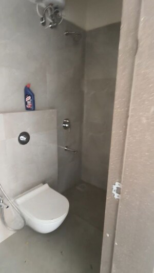 Furnished Amenities in 2 BHK Apartment at Dadar West – for Rent