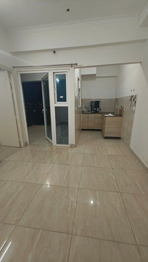 1 BHK Apartment For Rent in Gaur City 2 - 14th Avenue, Sector 16c Greater Noida