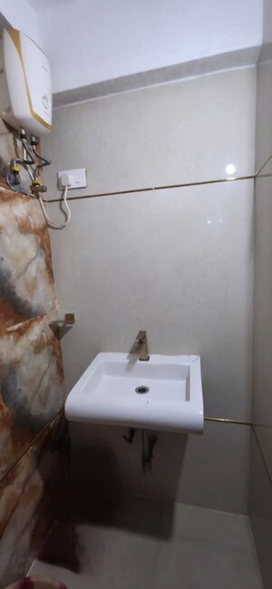 Bathroom in 1 BHK Apartment at Sion East – for Rent