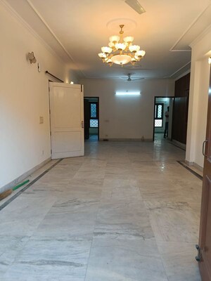 Living Room in 3 BHK Builder Floor at NIho Scottish Royale Villa, South City 2 – for Rent