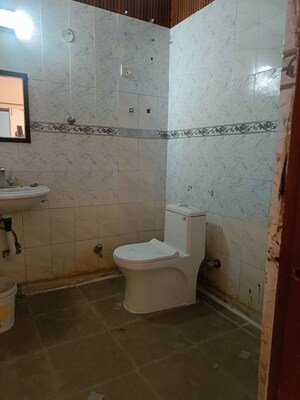 Bathroom in 3 BHK Builder Floor at NIho Scottish Royale Villa, South City 2 – for Rent