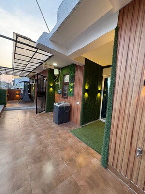 3 BHK Builder Floor For Rent in Saket