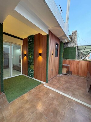 Building Lobby in 3 BHK Builder Floor at Saket – for Rent