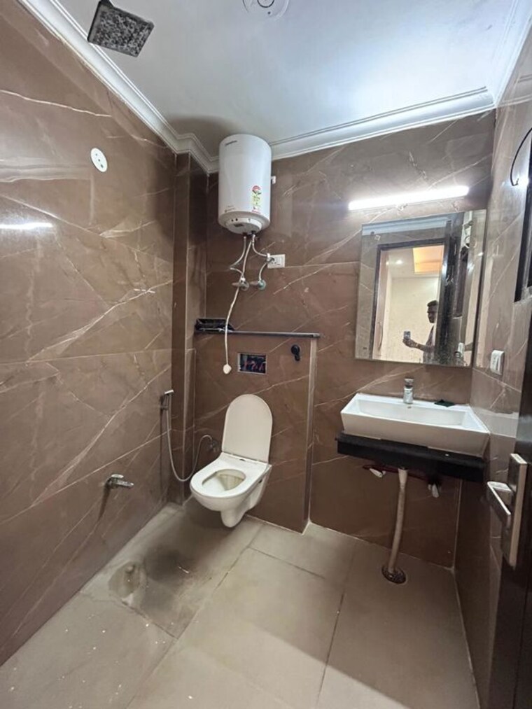 Team Area, saket 3 Bedroom 1250 Sq.Ft. Builder Floor In Saket Delhi 10303033