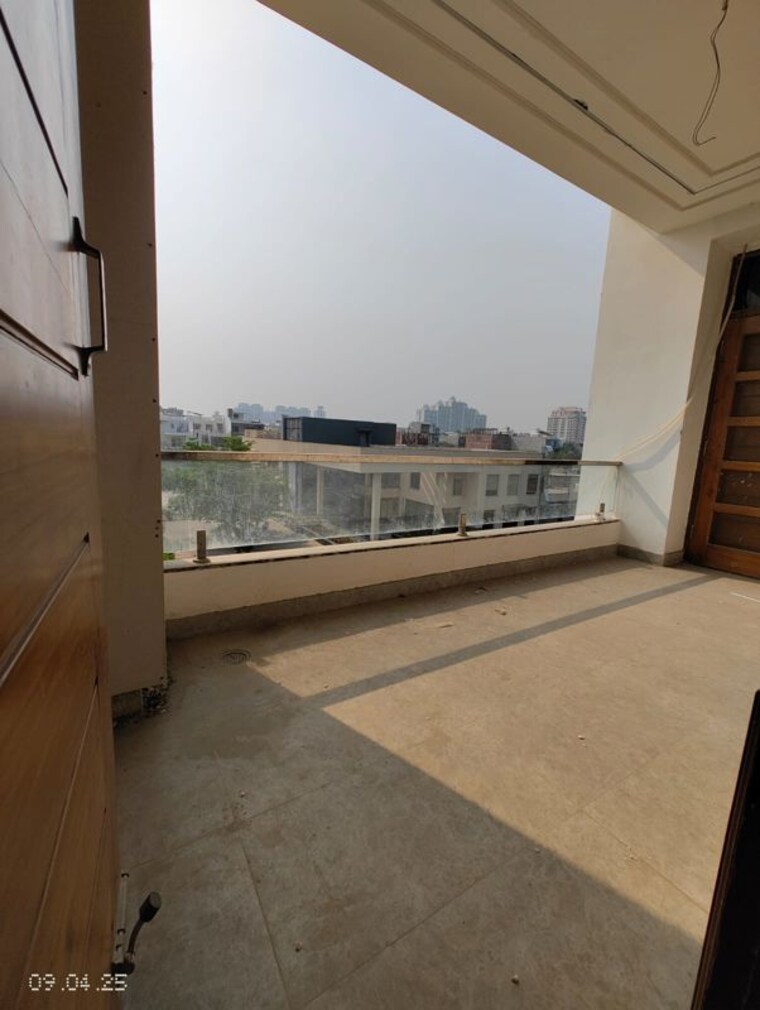  Parking, emaar-gomti-greens 3 Bedroom 2152 Sq.Ft. Apartment In Gomti Nagar Lucknow 10303058