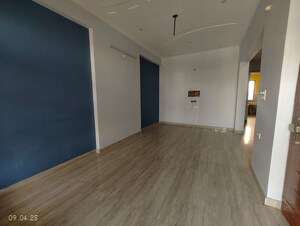 Room in 3 BHK Apartment at Emaar Gomti Greens, Gomti Nagar – for Rent