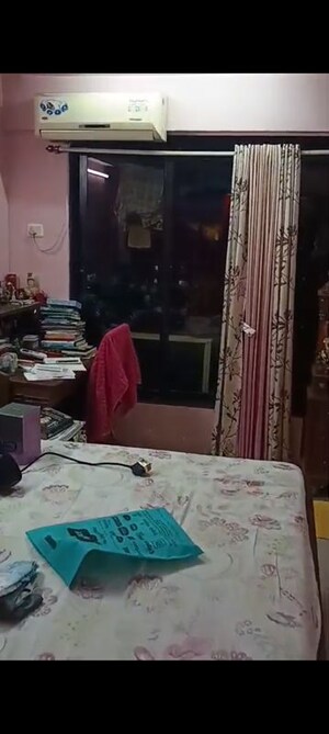 Bedroom in 2 BHK Apartment at Ghatkopar East – for Rent