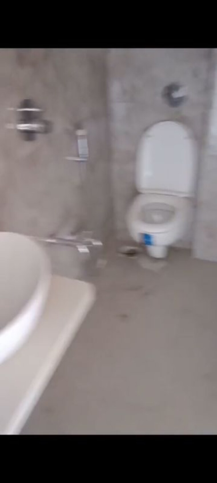 Bathroom, kurla 1 Bedroom 375 Sq.Ft. Apartment In Kurla Mumbai 10303077