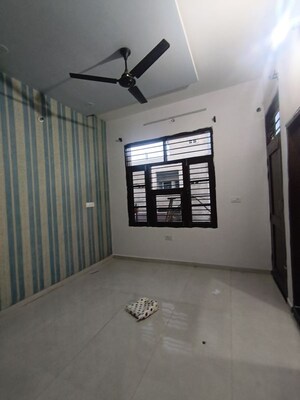 Room in 3 BHK Villa at NK Sharma Savitry Greens 2, Ghazipur – for Rent
