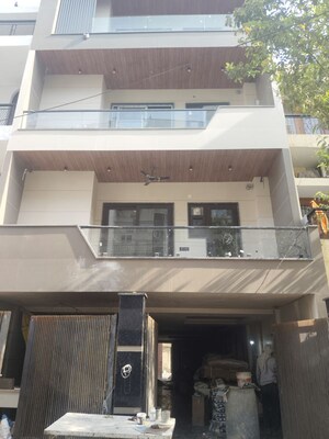 3 BHK Builder Floor For Sale in Paschim Vihar
