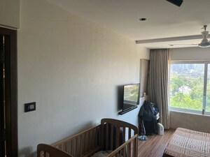 Living Room in 3 BHK Apartment at Breach Candy – for Rent