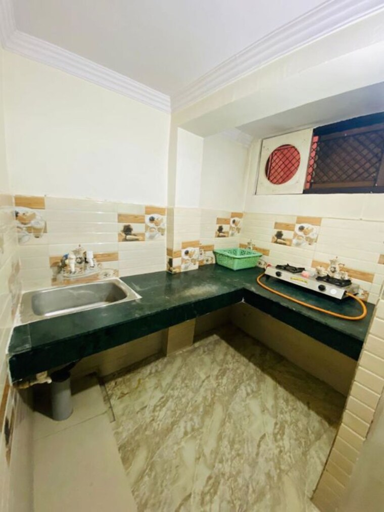 Kitchen, uttam nagar west 1 Bedroom 1500 Sq.Ft. Builder Floor In Uttam Nagar West Delhi 10303201