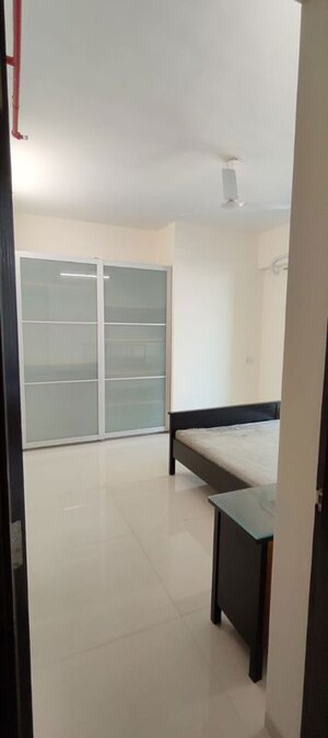 Bathroom in 3 BHK Apartment at Lodha Sterling, Kolshet Road – for Rent
