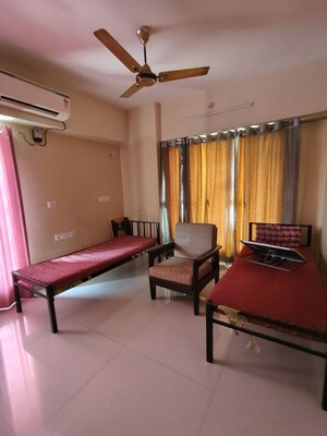 Room in  Pg at Goregaon East – for Rent