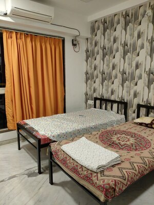  Pg For Rent in Goregaon East