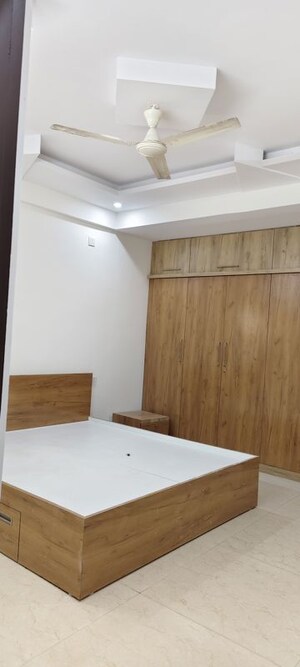 Room in 2 BHK Apartment at Sai Cambridge Residency, Halasuru – for Rent
