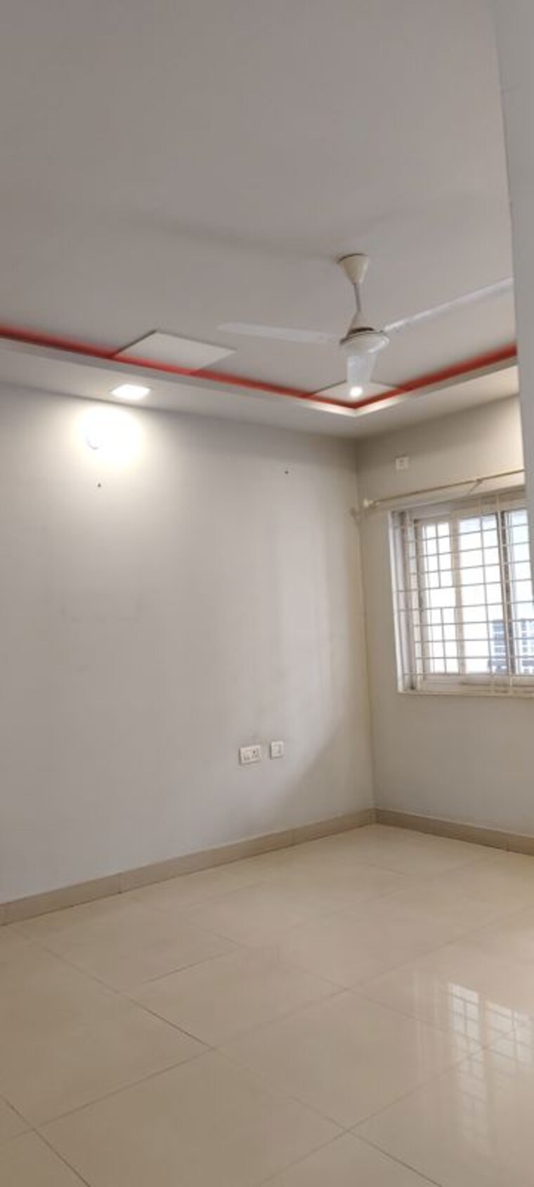 Room, sivanchetti gardens 2 Bedroom 1500 Sq.Ft. Apartment In Sivanchetti Gardens Bangalore 10303278