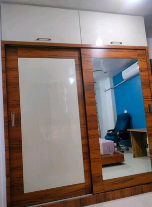 Room in 1 BHK Apartment at Hiranandani The Walk, Ghodbunder Road – for Rent