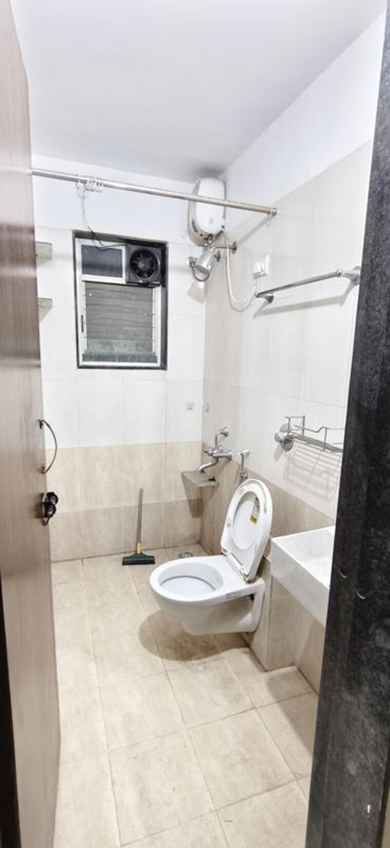 Bathroom, wadgaon sheri 2 Bedroom 1070 Sq.Ft. Apartment In Wadgaon Sheri Pune 10303285