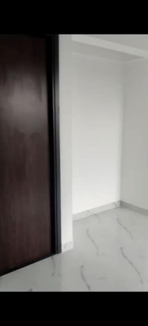 Room in 2 BHK Apartment at Raymond Ten X Habitat, Pokhran Road No Two – for Sale