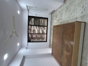 Room in 3 BHK Apartment at Sita Sadan CHS, Borivali West – for Sale