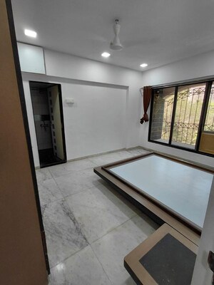 Room in 3 BHK Apartment at Sita Sadan CHS, Borivali West – for Sale