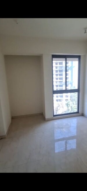 Room in 3 BHK Apartment at Lodha Sterling, Kolshet Road – for Sale