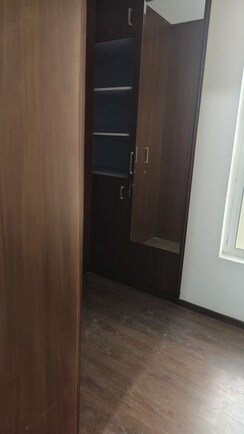 3.5 BHK + Pooja Room,Servant Room Apartment For Rent in Kalpataru Vista
