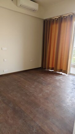 3.5 BHK + Servant Room Apartment For Sale in Kalpataru Vista