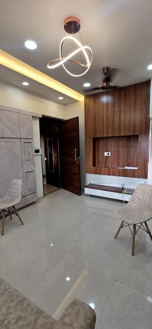 Room in 1 BHK Apartment at Kabra Aurum, Goregaon West – for Rent