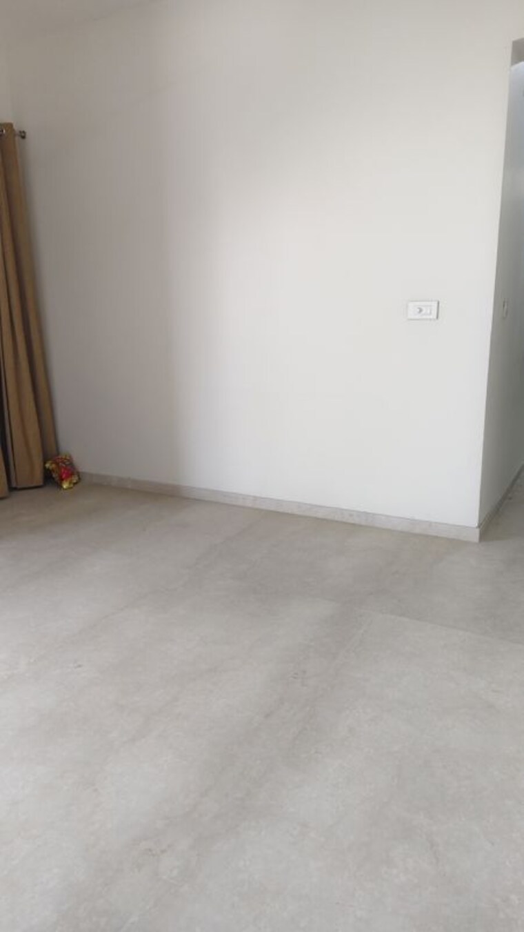 Room, bhutani-18 3.5 Bedroom 3011 Sq.Ft. Apartment In Sector 128 Noida 10303471