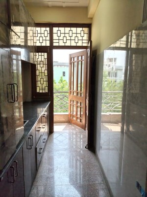 Balcony in 1 BHK Independent House at RWA Apartments Sector 71, Sector 71 – for Rent