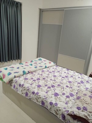 Bedroom in 2 BHK Apartment at Aloha Towers, Baner – for Rent