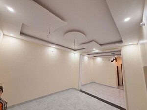 Room in 2 BHK Independent House at Jankipuram – for Sale