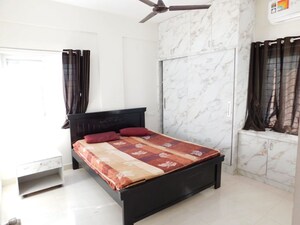 Bedroom in 3 BHK Builder Floor at Kondapur – for Rent