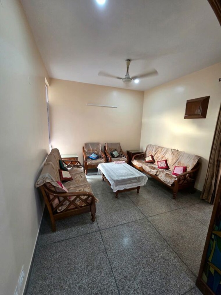Bedroom, ip extension 3 Bedroom 1400 Sq.Ft. Apartment In Ip Extension Delhi 10303509