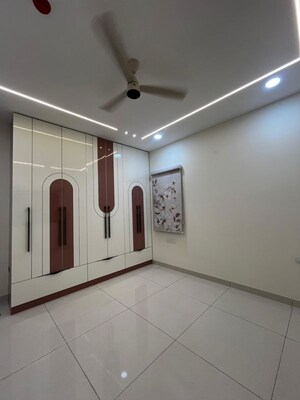 Room in 3 BHK Apartment at Aparna Zenon, Puppalaguda – for Rent