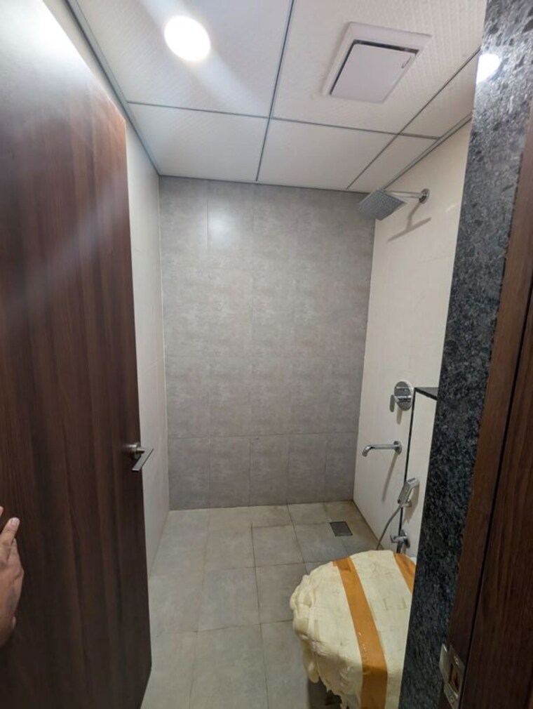 Bathroom, modern-soulace 4 Bedroom 2054 Sq.Ft. Villa In Sarjapur Road Bangalore 10303526