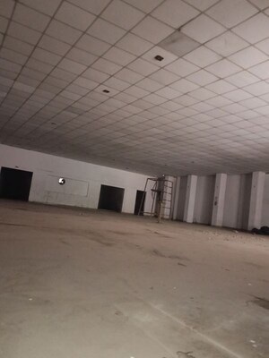  Warehouse For Rent in Mahanagar