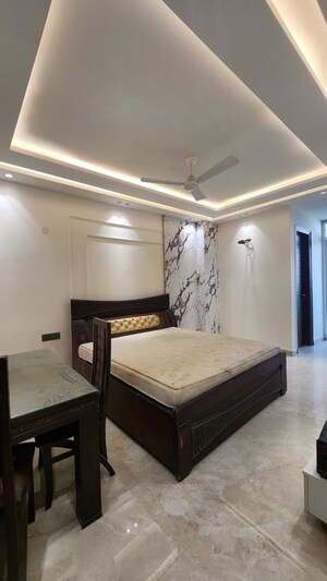 Bedroom in 3 BHK Builder Floor at Smart World Orchard, Sector 61 – for Rent