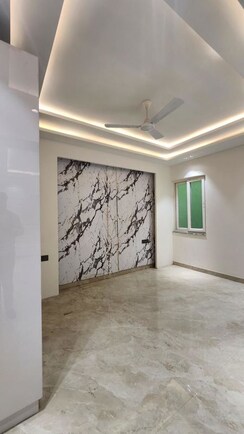 3 BHK + Pooja Room,Servant Room,Study Room,Extra Room,Basement,Store Room Builder Floor For Rent in Smart World Orchard