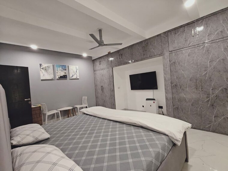 Kitchen, green park 3 Bedroom 1950 Sq.Ft. Builder Floor In Green Park Delhi 10303552