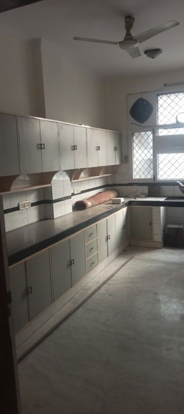 Kitchen, gulmohar park 4 Bedroom 400 Sq.Yd. Builder Floor In Gulmohar Park Delhi 10303557